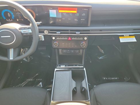 New 2026 Hyundai Tucson Blue SE image 17