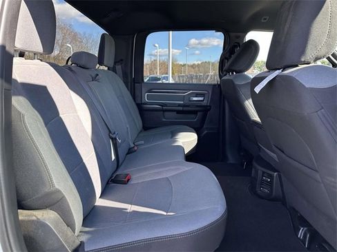 Used 2023 RAM 2500 Big Horn w/ Level 1 Equipment Group image 13