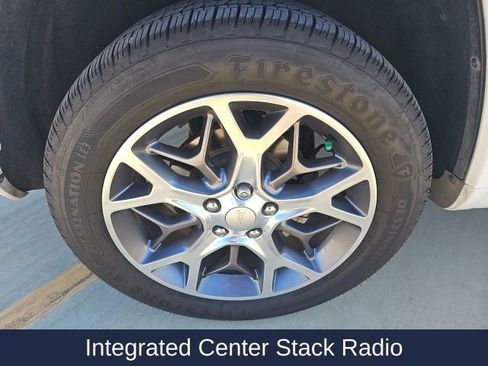 Used 2020 Jeep Grand Cherokee Overland w/ Trailer Tow Group IV image 10