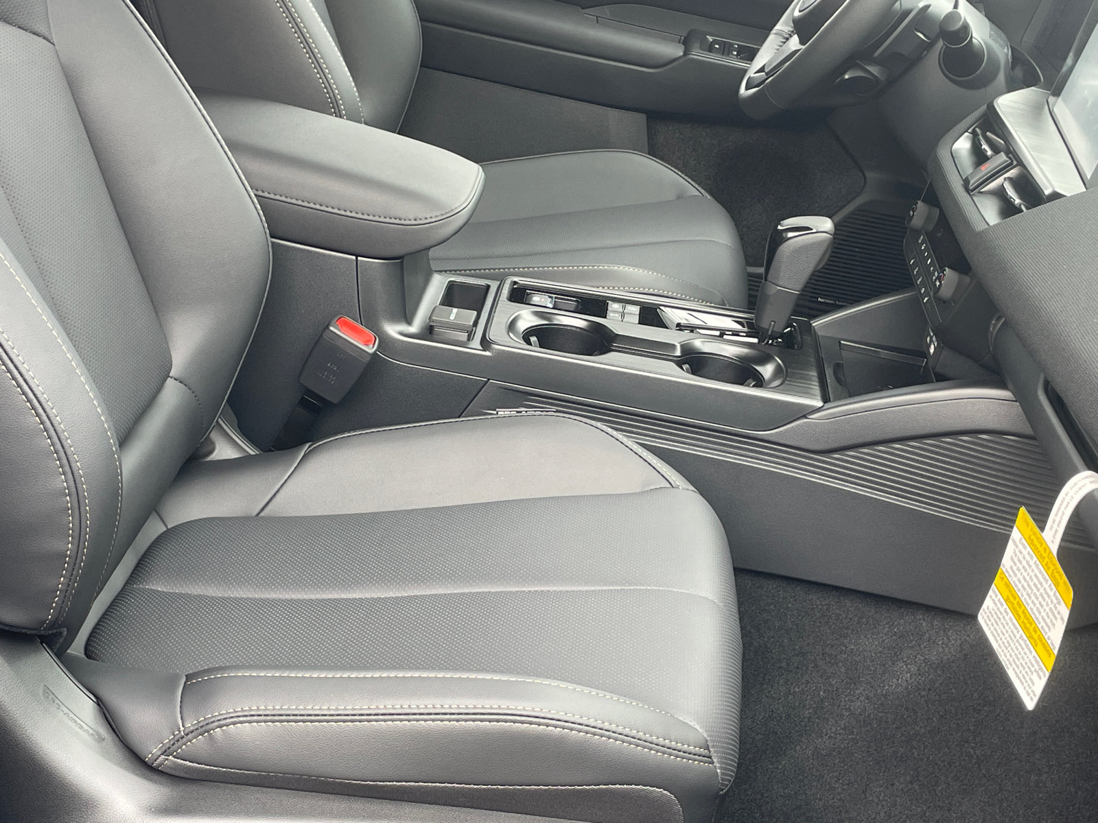 New 2026 Subaru Outback Limited AWD/4WD image 11
