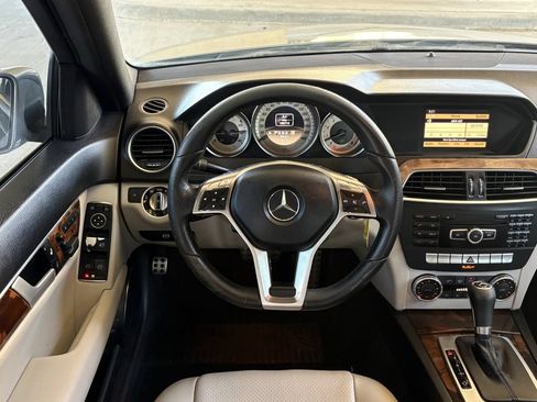 Used 2012 Mercedes-Benz C 300 4MATIC Sedan image 10