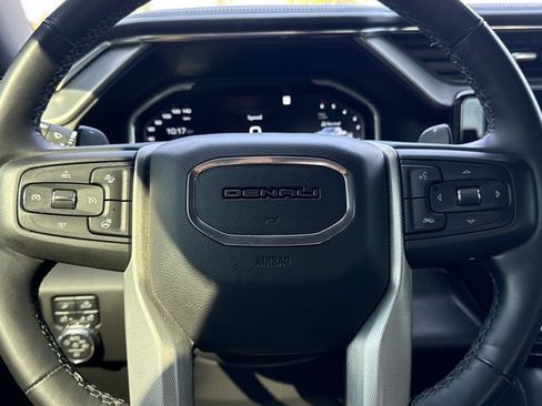 Used 2023 GMC Sierra 1500 Denali w/ Technology Package AWD/4WD image 26