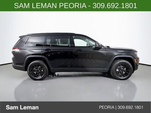 New 2025 Jeep Grand Cherokee L Altitude image 8