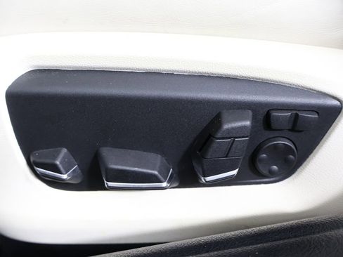 Used 2014 BMW 550i xDrive Sedan AWD/4WD image 36