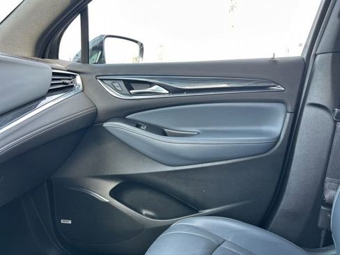Used 2022 Buick Enclave Premium image 46