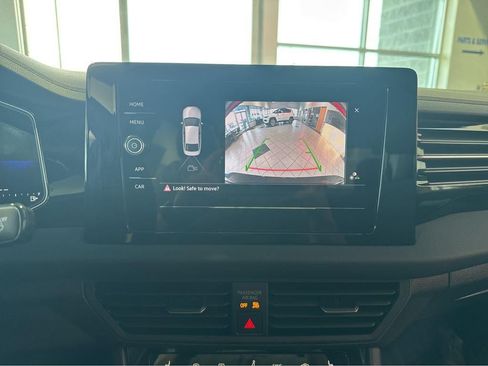 Used 2025 Volkswagen Jetta Sport FWD image 22