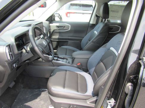 New 2025 Ford Bronco Sport Outer Banks image 11