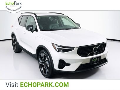 Used 2024 Volvo XC40 B5 Plus w/ Climate Package