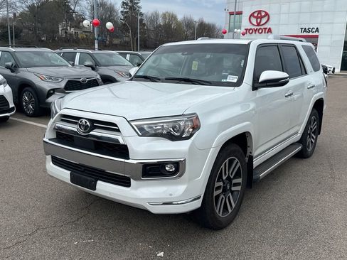 Used 2024 Toyota 4Runner Limited image 3
