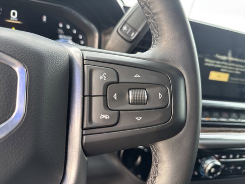 Used 2024 GMC Sierra 1500 Elevation image 21