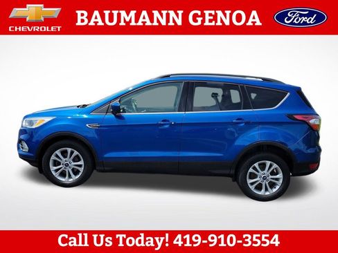 Used 2018 Ford Escape SE FWD image 2