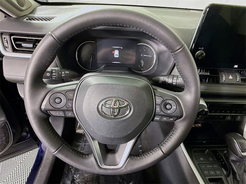 Certified 2023 Toyota RAV4 XLE Premium image 21