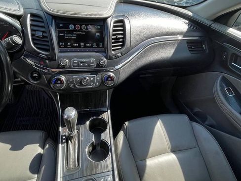 Used 2017 Chevrolet Impala LT w/ Leather Package FWD image 10