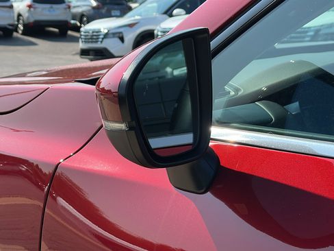 Certified 2025 Nissan Pathfinder SL image 10