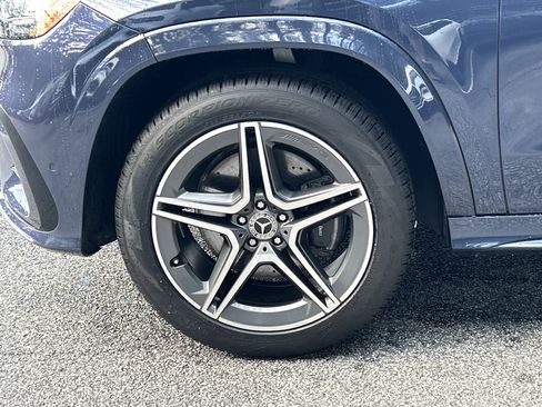 Certified 2025 Mercedes-Benz GLS 450 4MATIC w/ AMG Line Exterior image 17