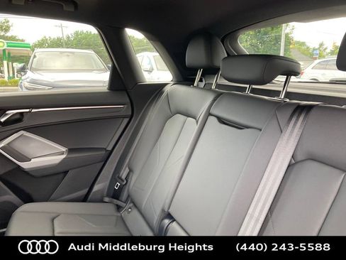 Certified 2025 Audi Q3 2.0T Premium image 33