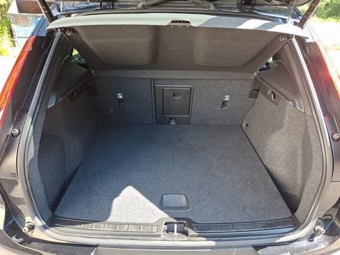 Used 2021 Volvo XC40 T5 Momentum AWD/4WD image 27
