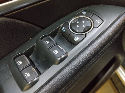 Used 2019 Ford Explorer Limited w/ Class III Trailer Tow Package FWD image 27