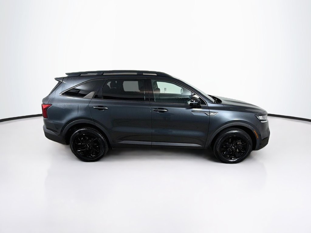 Used 2023 Kia Sorento S AWD/4WD image 4
