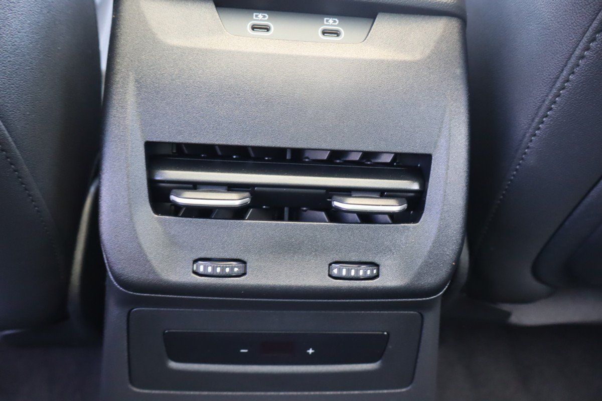 Used 2025 Audi A5 2.0T Premium Plus w/ Premium Plus AWD/4WD image 17