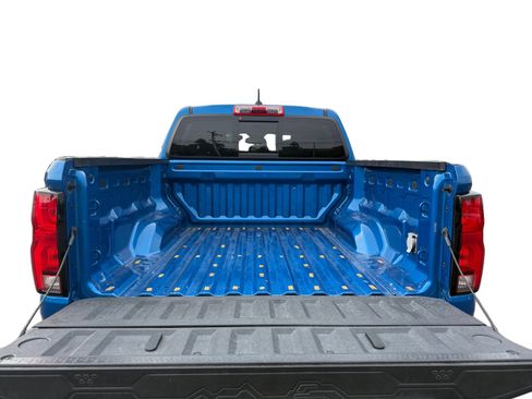 Used 2023 Chevrolet Colorado Z71 w/ Z71 Convenience Package 2 image 17