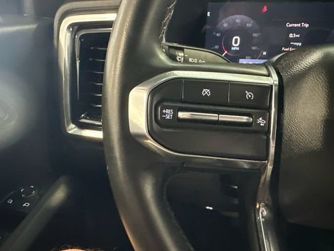 Used 2024 GMC Canyon Elevation w/ Convenience Package RWD image 11