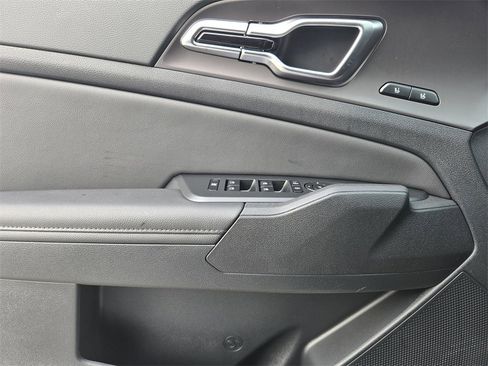 New 2026 Kia Sportage SX image 16