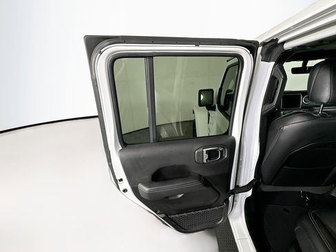 Used 2023 Jeep Wrangler Sahara image 26