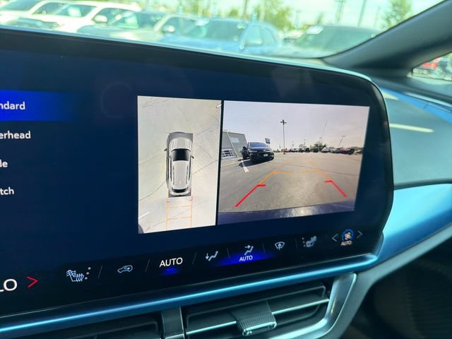 Certified 2024 Chevrolet Equinox EV LT FWD image 19