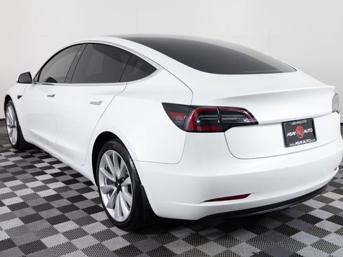 Used 2020 Tesla Model 3 Standard Range Plus RWD image 5