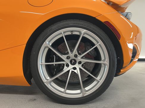 Used 2025 McLaren 750S RWD image 39