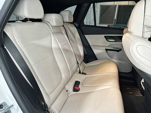 Certified 2025 Mercedes-Benz GLC 300 4MATIC image 13