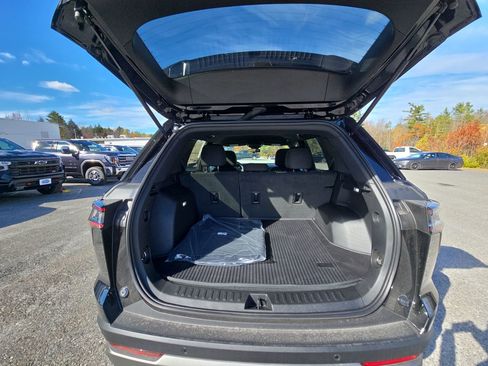 New 2026 Chevrolet Equinox LT w/ LPO, Floor Liner Package image 63