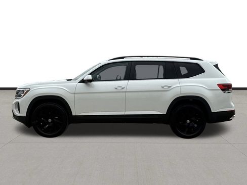 New 2026 Volkswagen Atlas SE FWD image 8