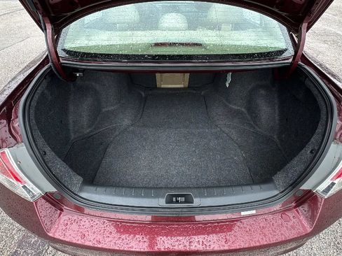 Used 2012 Honda Accord LX image 21