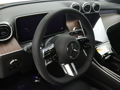 New 2026 Mercedes-Benz GLC 300 image 5