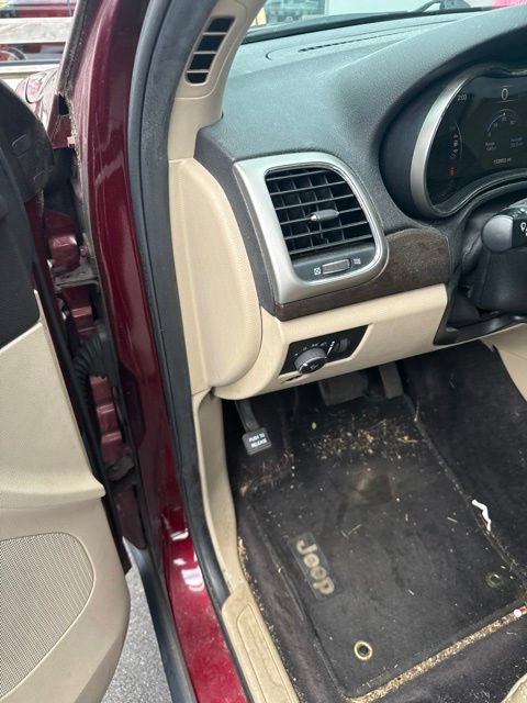 Used 2017 Jeep Grand Cherokee Laredo w/ Quick Order Package 2BE RWD image 44