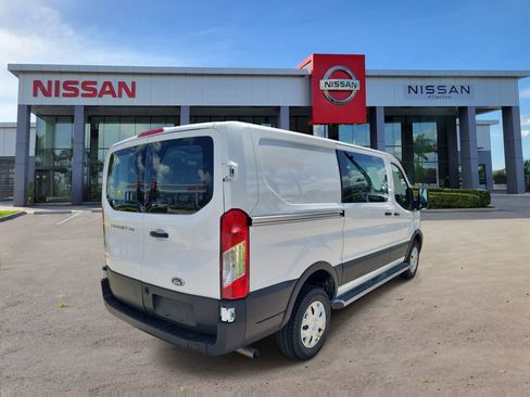 Used 2024 Ford Transit 250 Low Roof w/ Exterior Upgrade Package RWD image 4