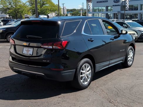 Used 2023 Chevrolet Equinox LT w/ Driver Convenience Package image 7