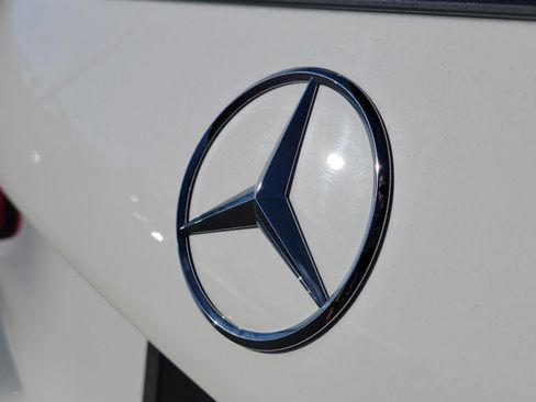 Certified 2025 Mercedes-Benz GLB 250 image 7