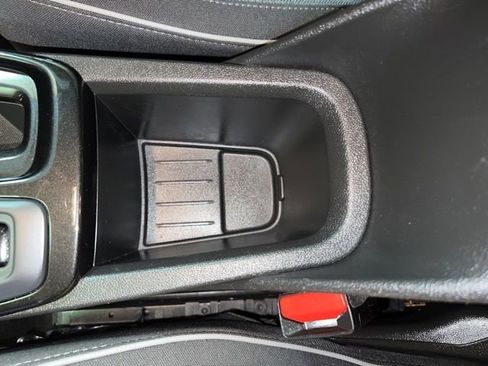 Used 2022 Chevrolet TrailBlazer LT w/ Convenience Package image 27