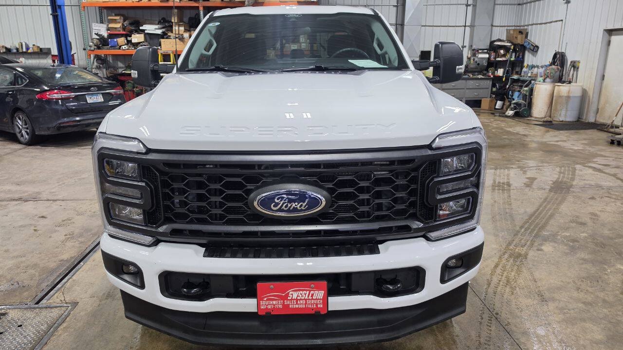 Used 2026 Ford F250 XL w/ STX Appearance Package AWD/4WD image 3