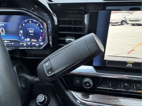 Used 2023 Chevrolet Silverado 1500 RST w/ Z71 Off-Road Package image 28