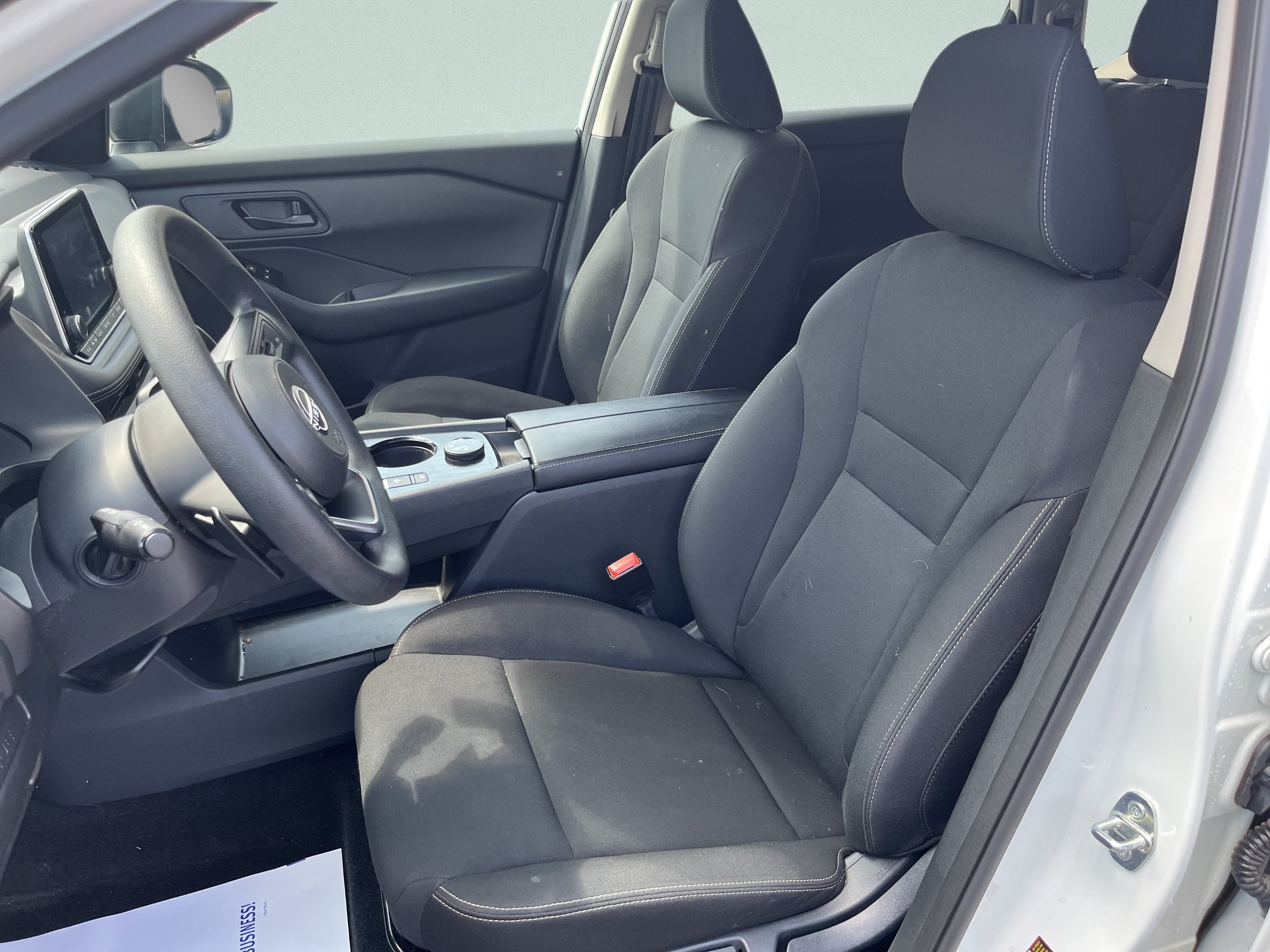 Used 2024 Nissan Rogue S AWD/4WD image 11