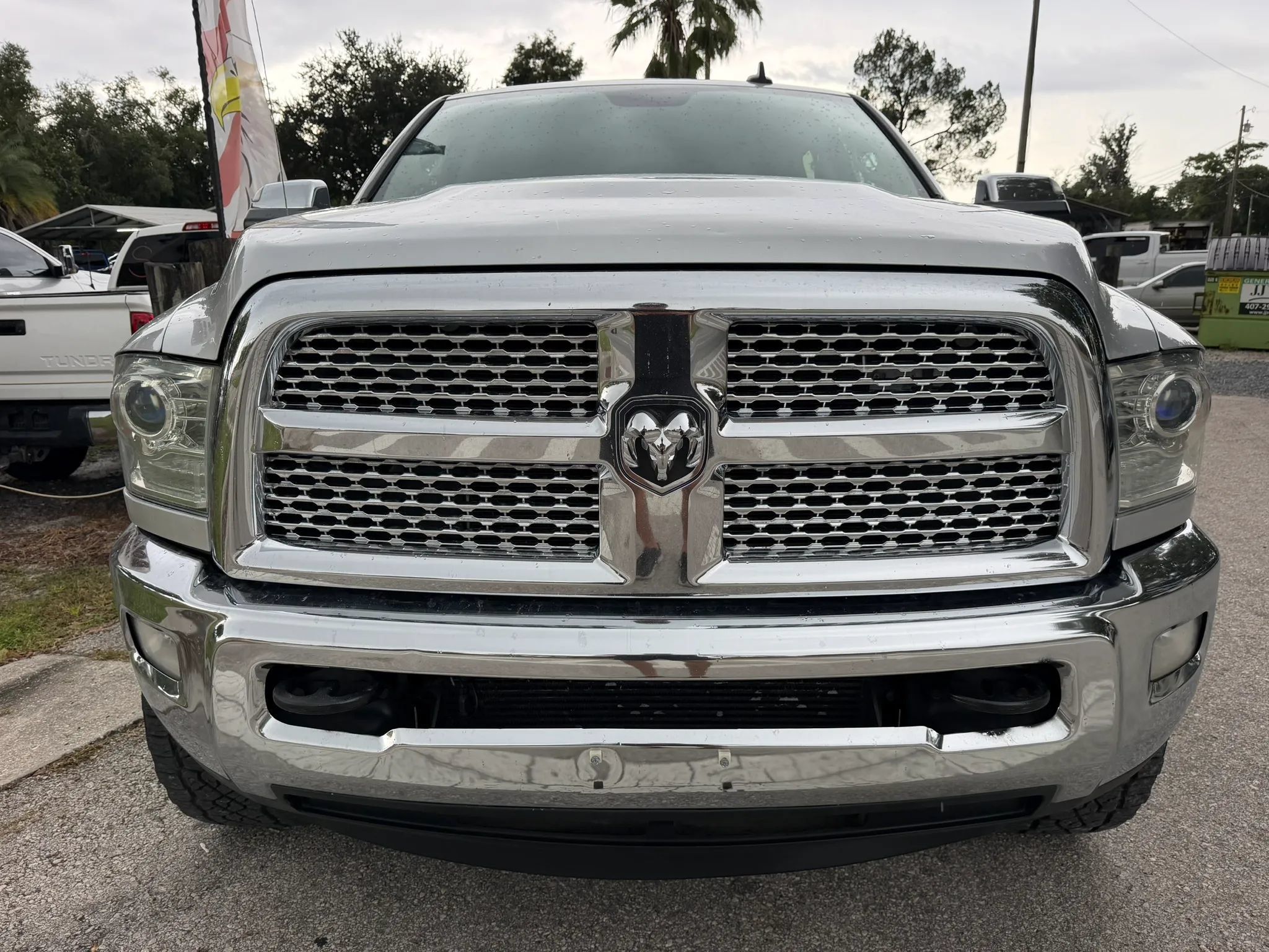 Used 2015 RAM 2500 Laramie AWD/4WD image 2