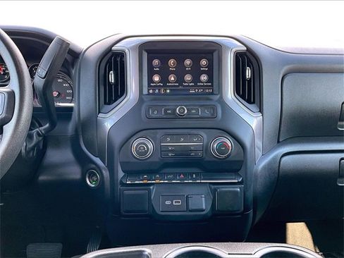 Used 2022 Chevrolet Silverado 1500 Custom image 17