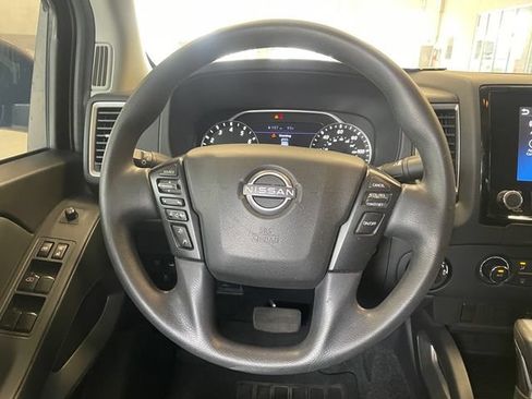 Certified 2022 Nissan Frontier SV AWD/4WD image 14