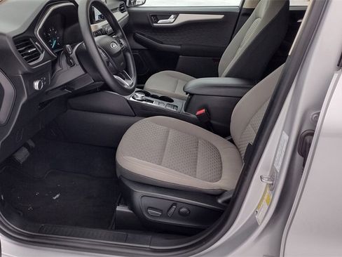 Certified 2020 Ford Escape SE image 11