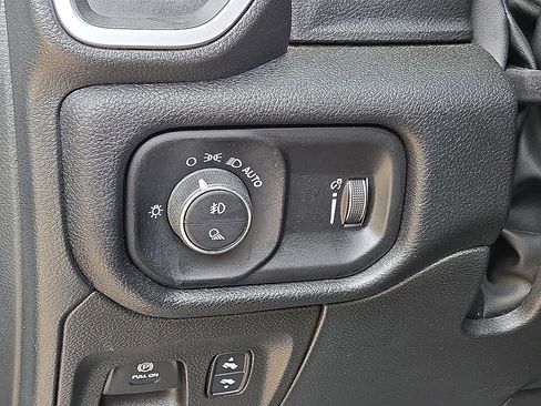 Used 2022 RAM 1500 Big Horn RWD image 23