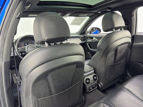 Used 2022 Kia Stinger GT1 image 36